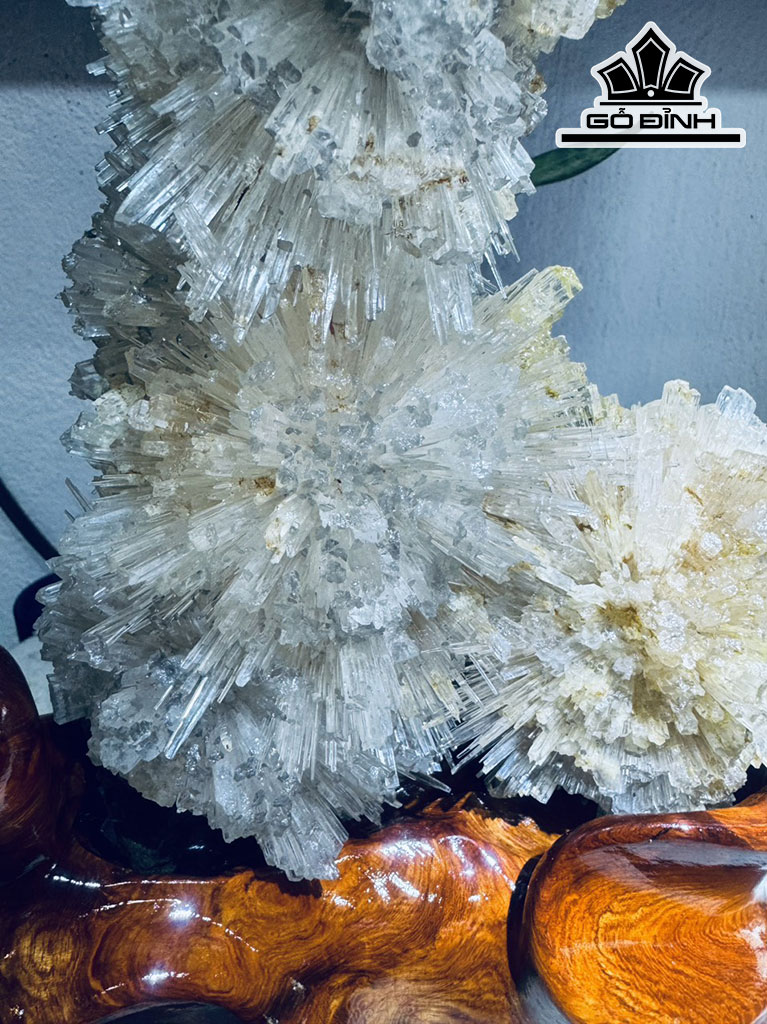 Bông Hoa Ưu Đàm Đá Trầm Tích Cao 37 Ngang 17 (cm) 3,7kg