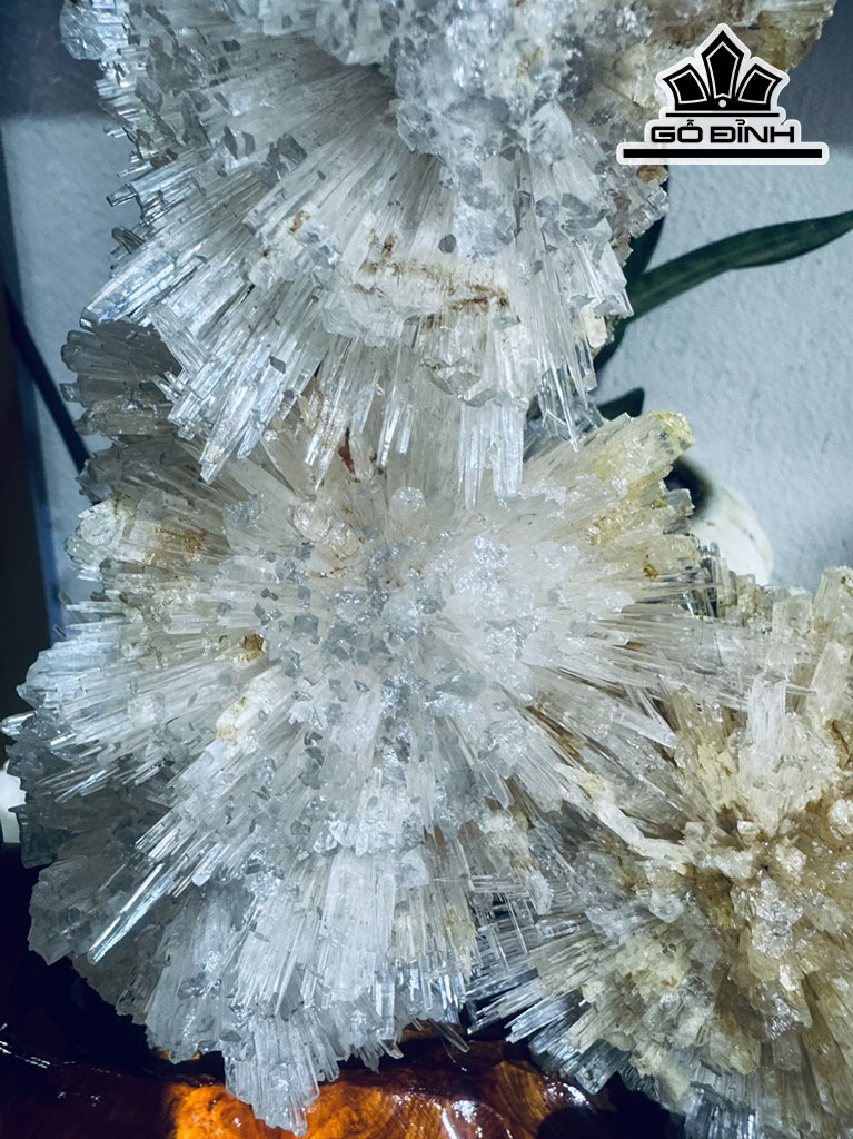 Bông Hoa Ưu Đàm Đá Trầm Tích Cao 37 Ngang 17 (cm) 3,7kg