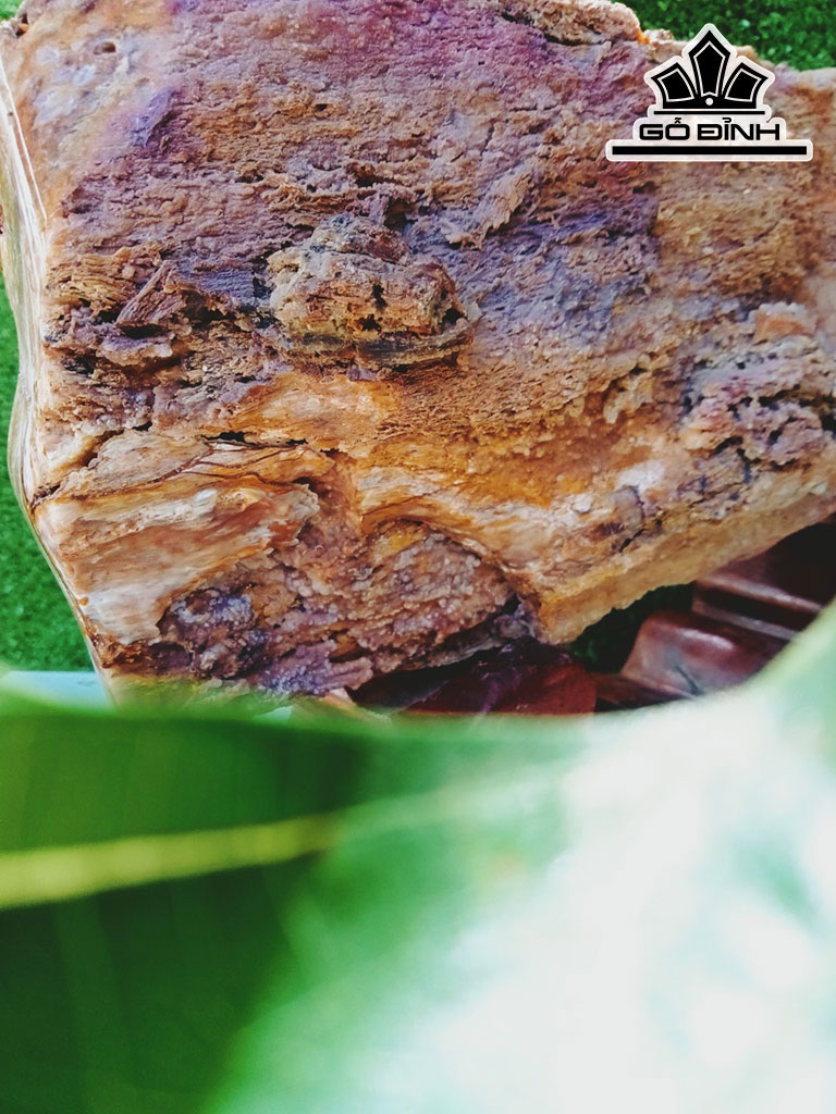 Tác Phẩm Gỗ Hóa Ngọc Cao 33 Ngang 14 (cm) 5kg