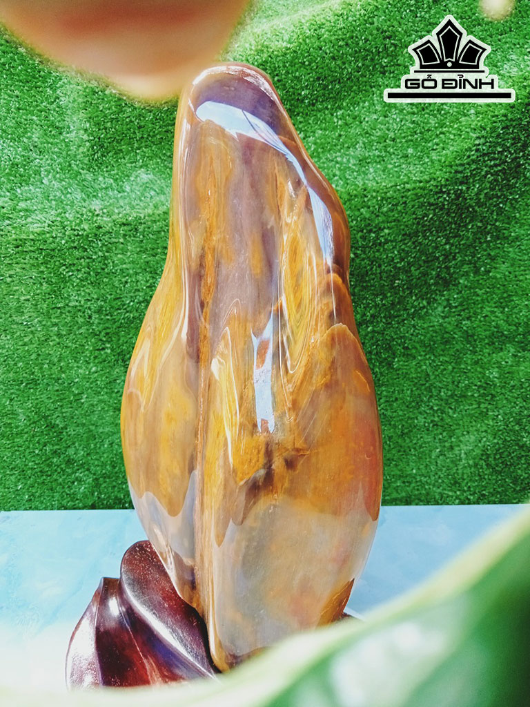 Tác Phẩm Gỗ Hóa Ngọc Cao 38 Ngang 16 (cm) 4,6kg