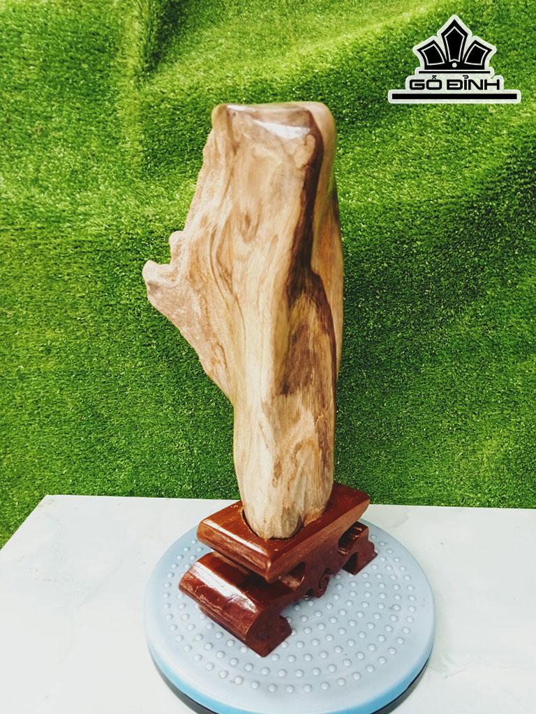 Tác Phẩm Gỗ Hóa Thạch Cao 38 Ngang 9 (cm) 4kg
