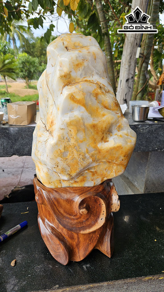 Tác Phẩm Đá Cuội Cao 60 Ngang 28 (cm) 34kg