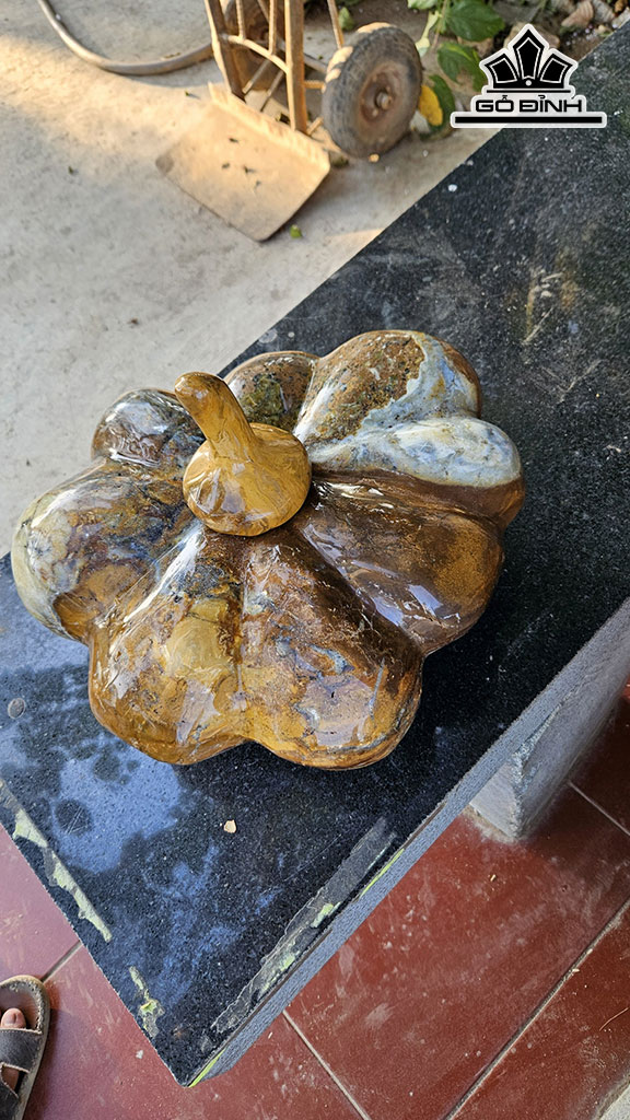 Tác Phẩm Trái Bí Đá Canxedon Ngang 34 (cm) 16,5kg