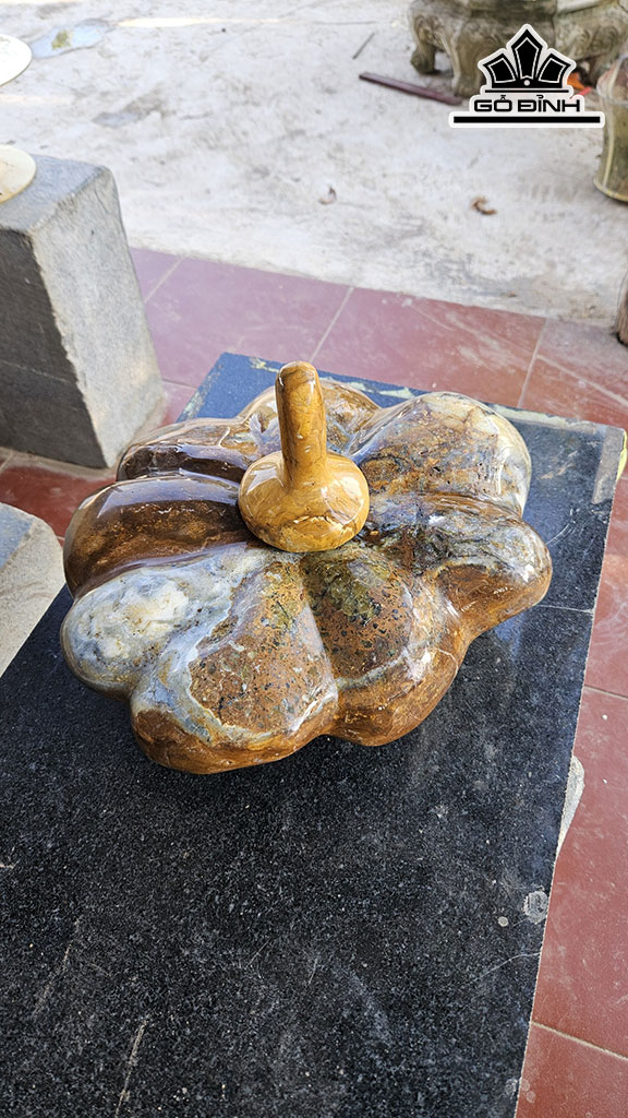 Tác Phẩm Trái Bí Đá Canxedon Ngang 34 (cm) 16,5kg