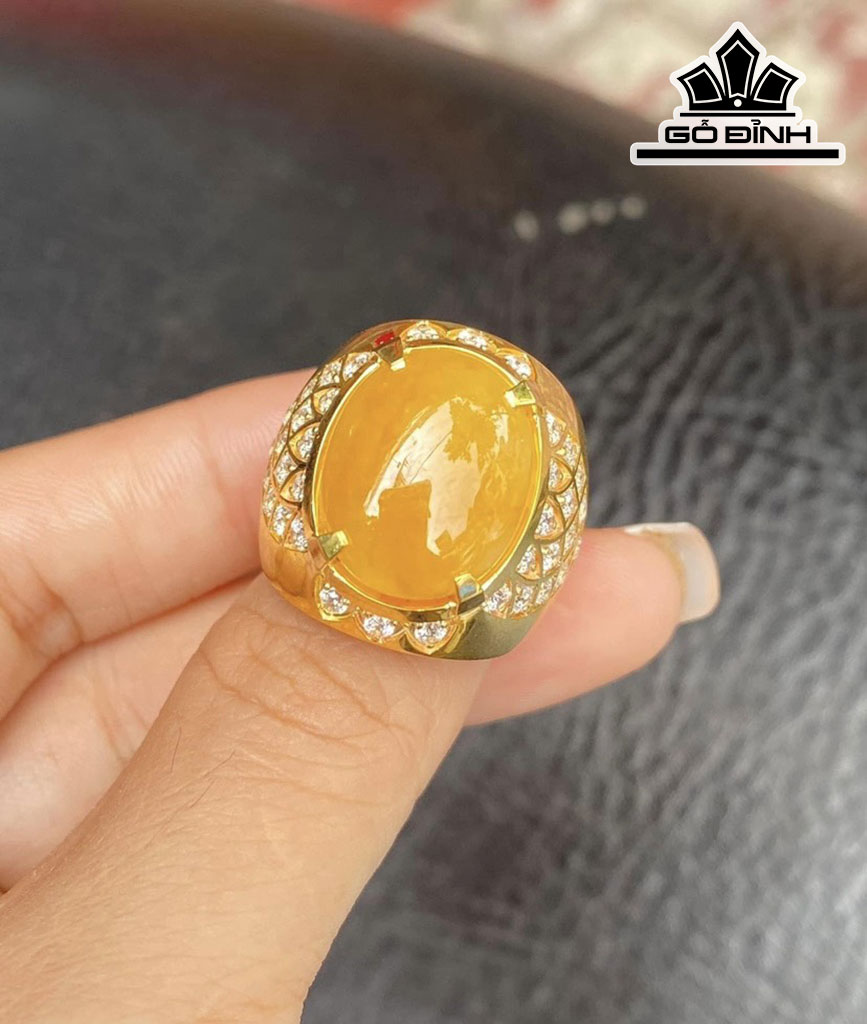 Viên Đá Sapphire Vàng 13,3cts