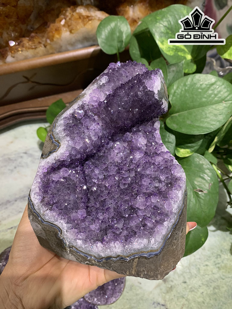 Tinh Thể Đá Thạch Anh Tím Cao 13,6 Ngang 10 Sâu 11 (cm) 1,8kg
