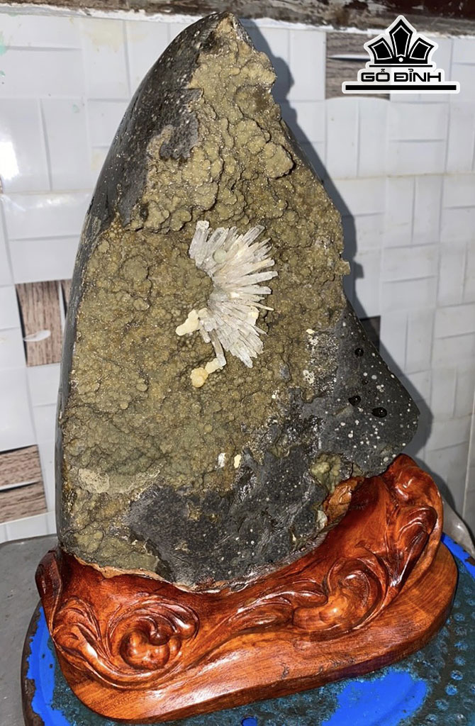 Bông Hoa Ưu Đàm Đá Trầm Tích Cao 31 (cm) 6kg
