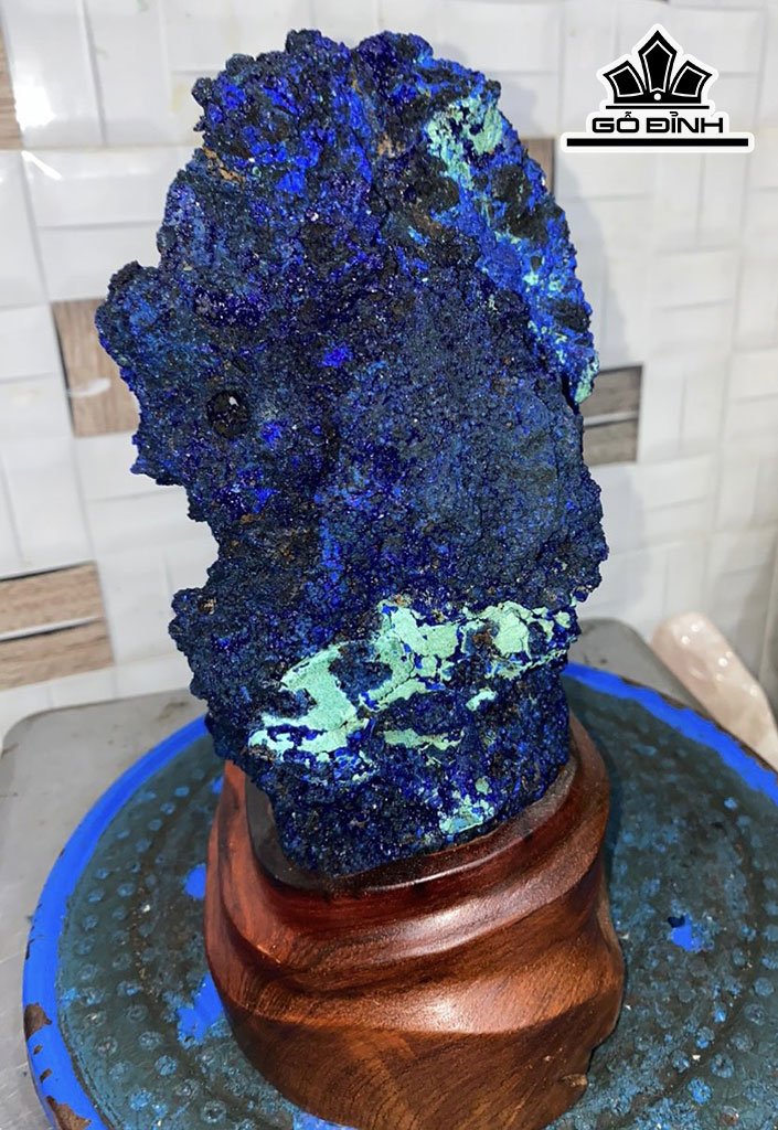Tác Phẩm Đá Azurite Cao 26 (cm) 4,5kg