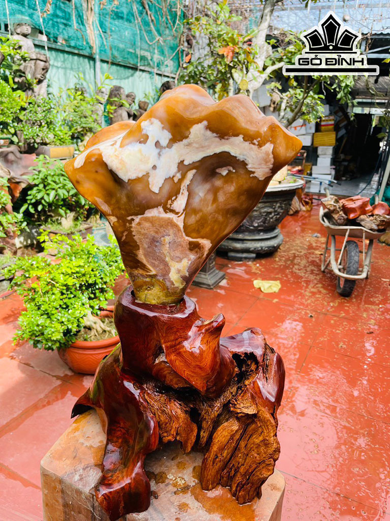 Tác Phẩm Đá Mã Não Cao 60 (cm) 29,5kg