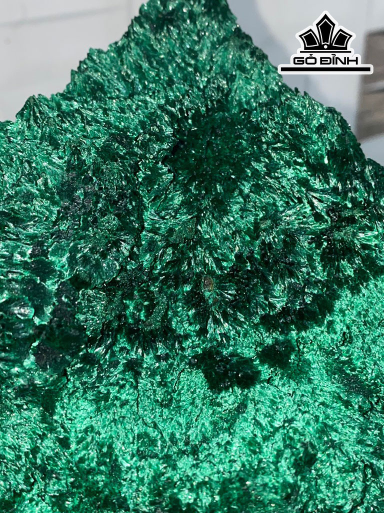 Tác Phẩm Đá Malachite Cao 20 Ngang 16 (cm) 4,4kg