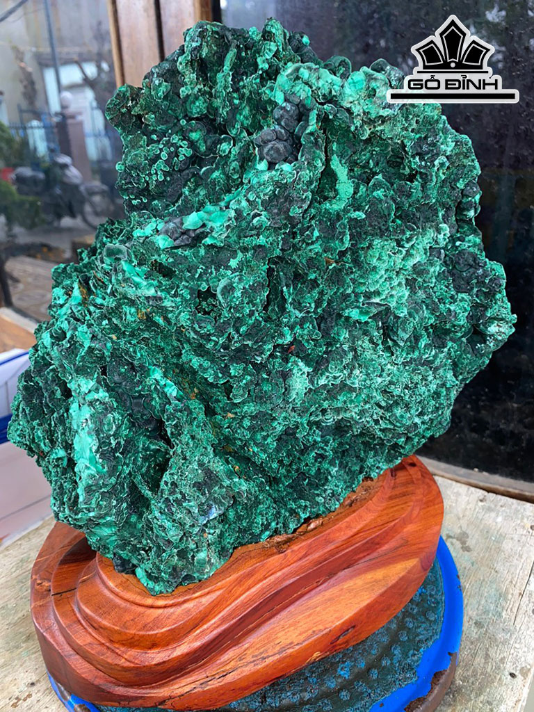 Tác Phẩm Đá Malachite Cao 33 (cm) 15,4kg