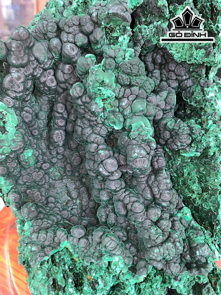 Tác Phẩm Đá Malachite Cao 33 (cm) 15,4kg