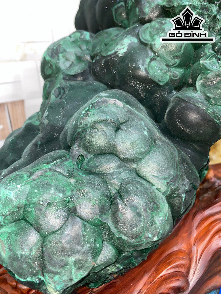 Tác Phẩm Đá Malachite Cao 38 (cm) 25kg
