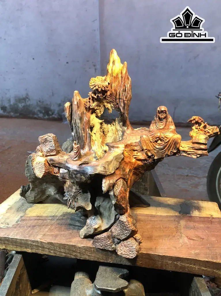 Tượng Huệ Khả Bái Sư Gỗ Trắc Cao 38 Ngang 32 Sâu 22 (cm)