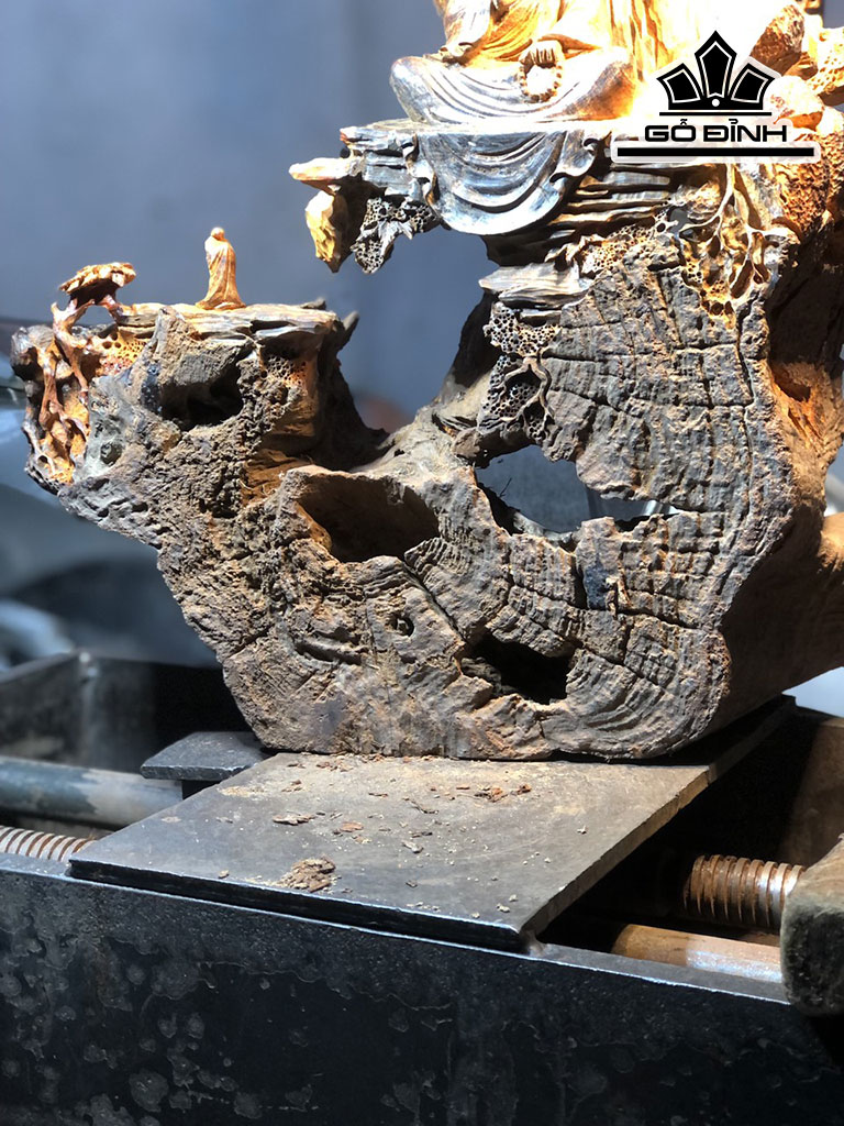 Tượng Huệ Khả Bái Sư Gỗ Trắc Cao 42 Ngang 40 Sâu 16 (cm)