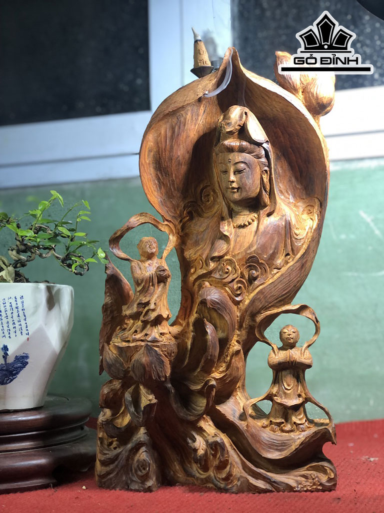 Tượng Nhất Tâm Bái Phật Gỗ Trắc Cao 37 Ngang 21 Sâu 10 (cm)