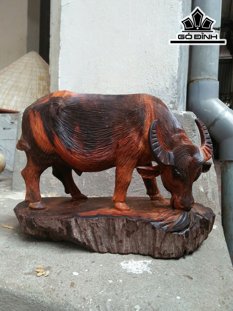Tượng Trâu Gỗ Trắc Cao 17 Ngang 23 Sâu 10 (cm)