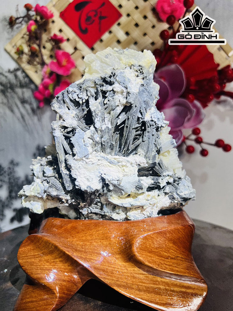 Bông Hoa Ưu Đàm Đá Trầm Tích Cao 20 Ngang 16 (cm) 1,7kg