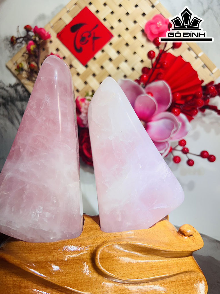 Cặp Đá Thạch Anh Hồng Cao 21,5 Ngang 17 (cm) 2,6kg
