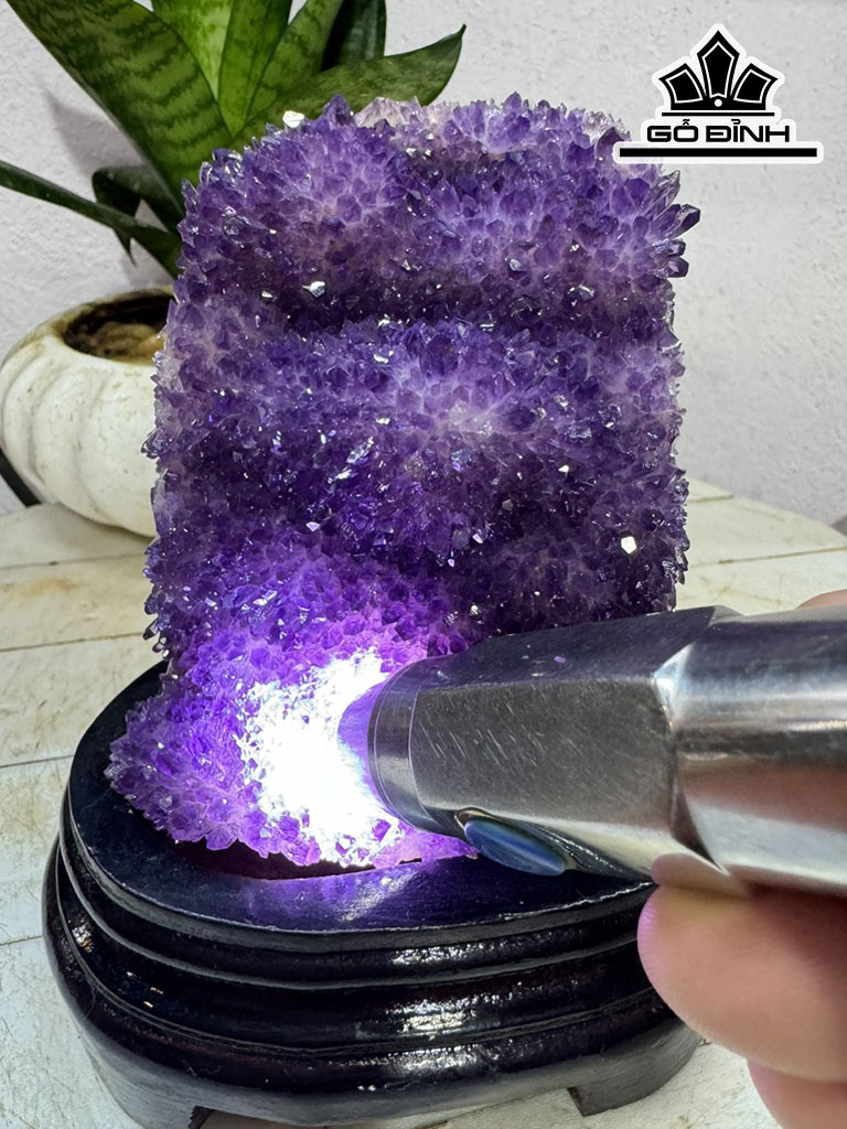 Tinh Thể Đá Thạch Anh Tím Cao 16 Ngang 9 (cm) 1kg