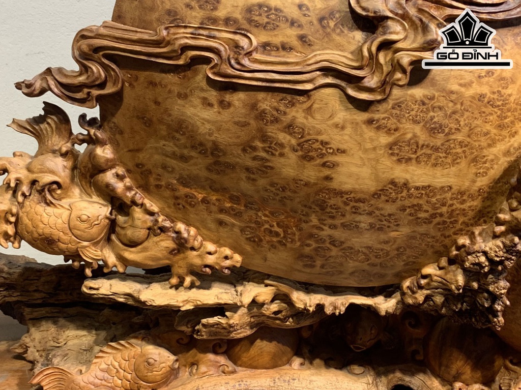 tuong-ca-chep-hoa-rong-go-nu-huong-cao-61-ngang-92-sau-25-cm-420940