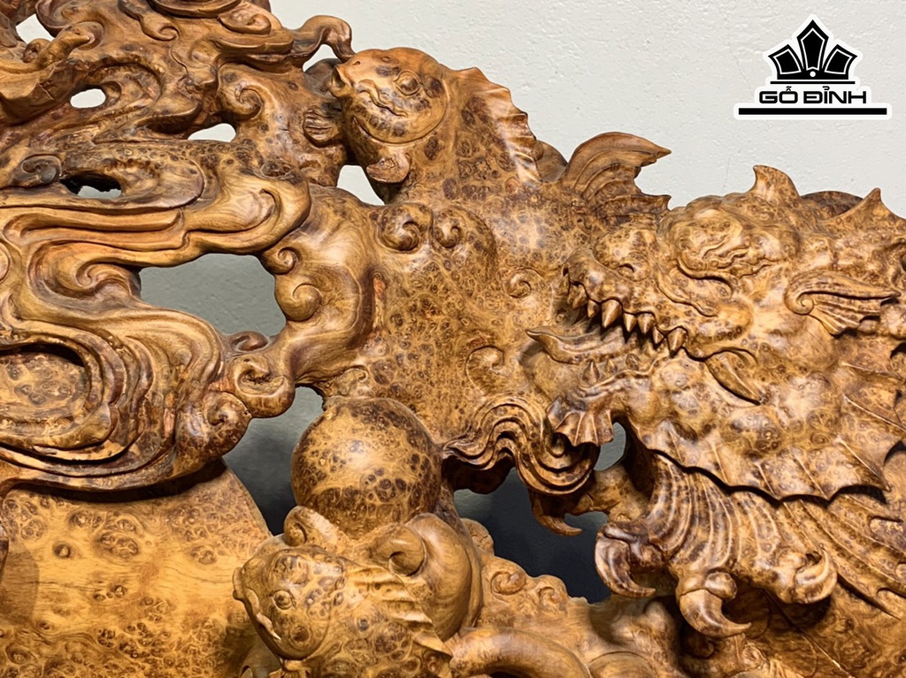 tuong-ca-chep-hoa-rong-go-nu-huong-cao-61-ngang-92-sau-25-cm-420941