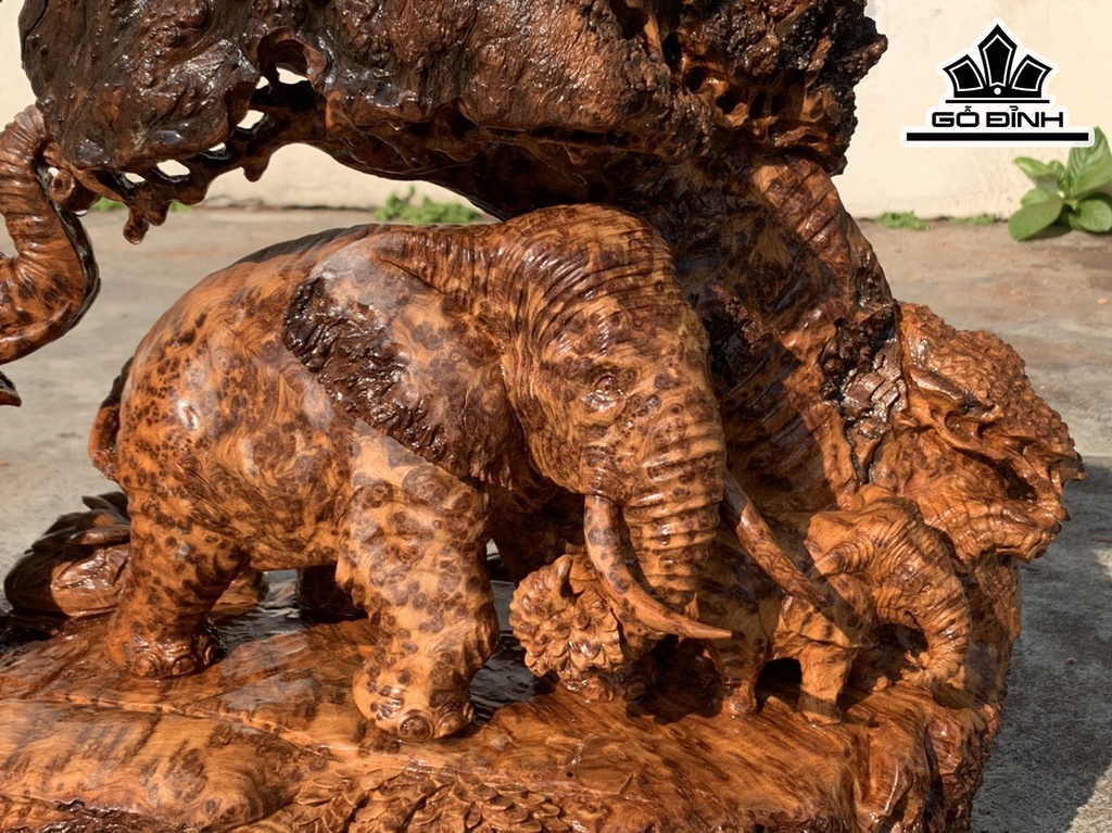 tuong-gia-dinh-voi-go-nu-ngoc-am-cao-45-ngang-60-sau-22-cm-420963