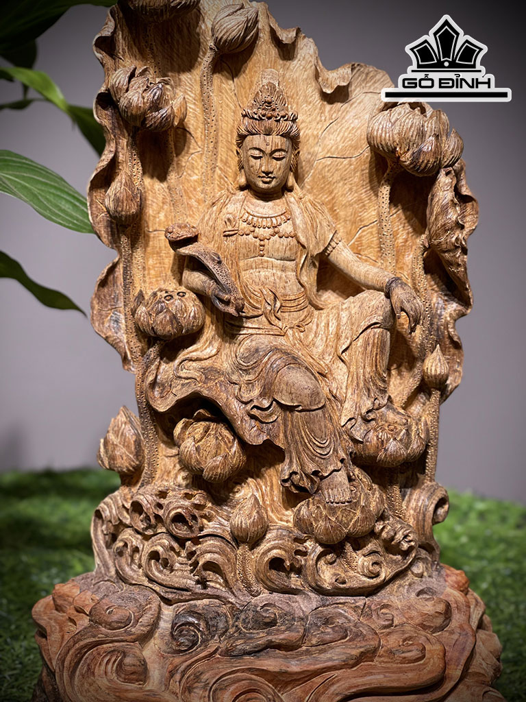 tuong-phat-ba-quan-the-am-bo-tat-go-sua-cao-21-ngang-135-sau-5-cm-421430