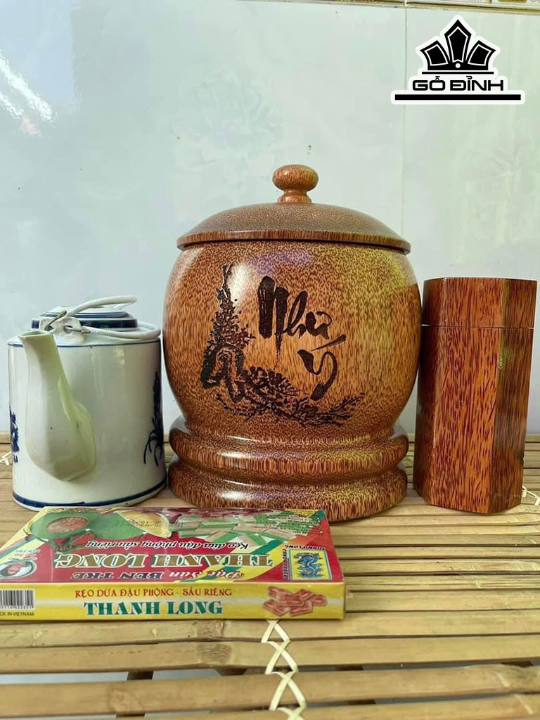 vo-binh-giu-nhiet-nap-nut-khac-chu-nhu-y-go-dua-loai-15-lit-421570