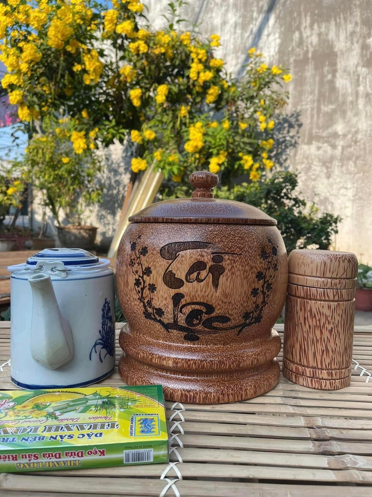 vo-binh-giu-nhiet-nap-nut-khac-chu-tai-loc-go-dua-loai-25-lit-421584