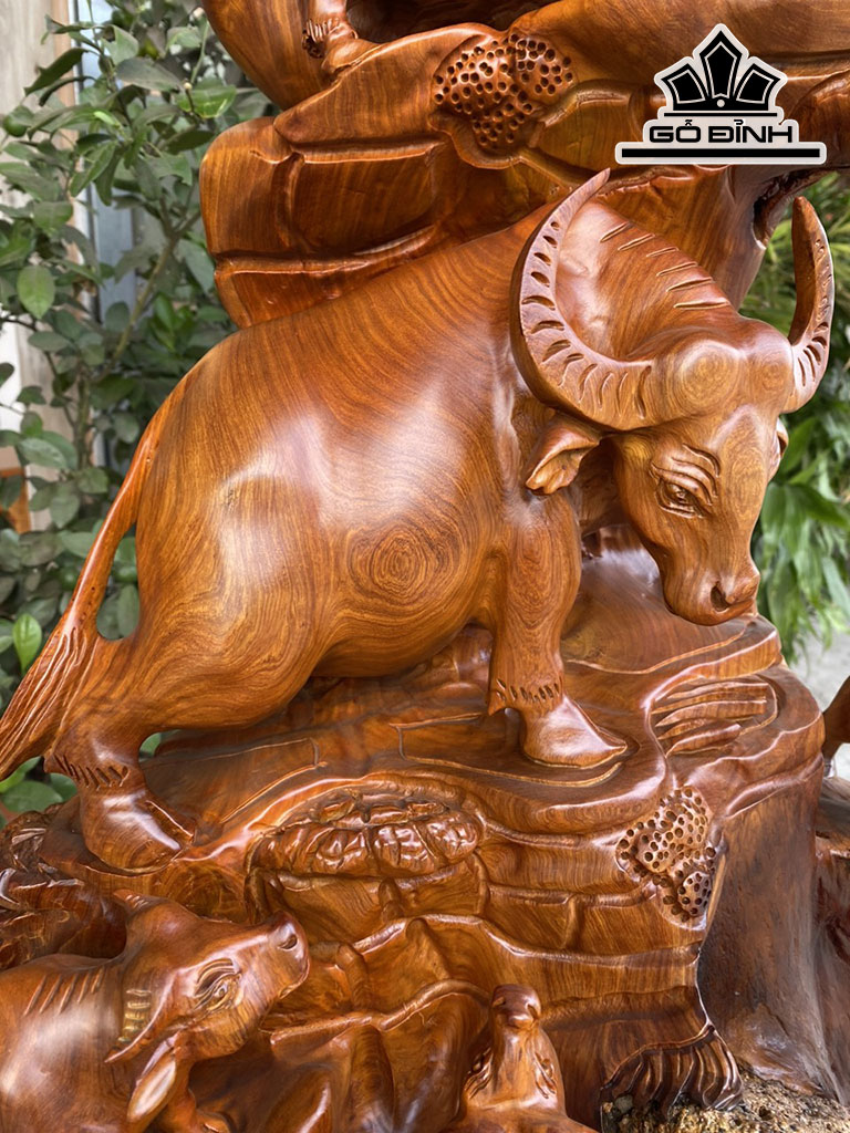 tuong-gia-dinh-trau-go-huong-cao-75-ngang-50-sau-43-cm-421634