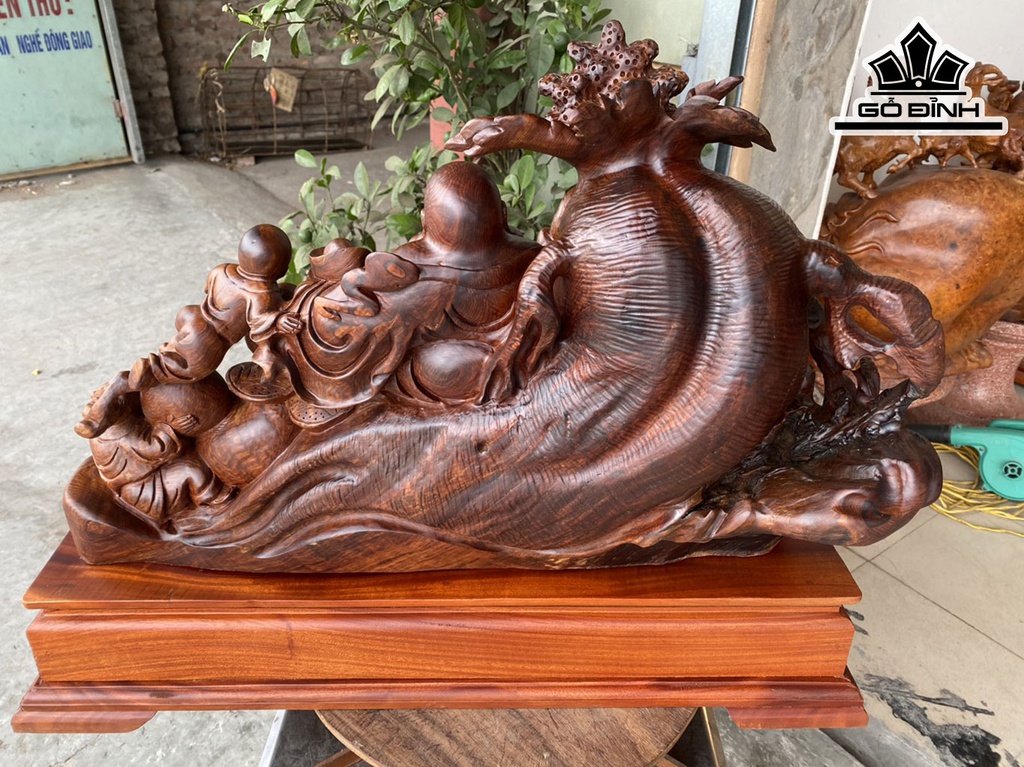 tuong-phat-di-lac-tam-phuc-sam-truong-tho-go-cam-cao-43-ngang-68-sau-28-cm-421675