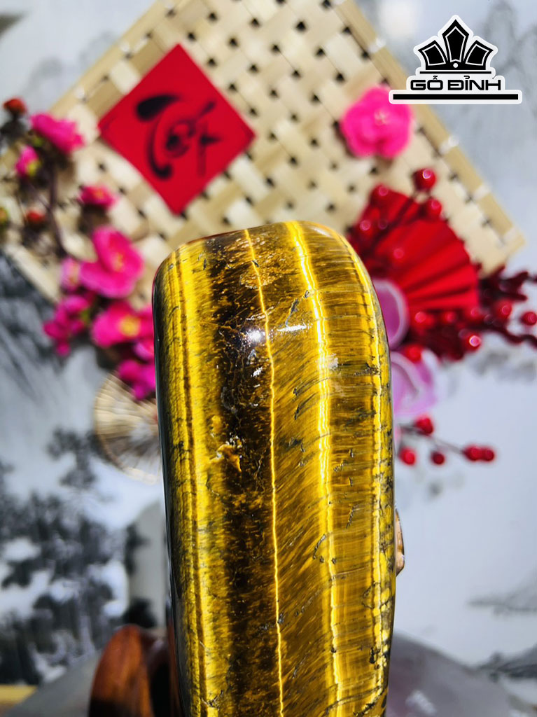 Tác Phẩm Đá Thạch Anh Mắt Hổ Cap 28,5 Ngang 20 (cm) 5,1kg
