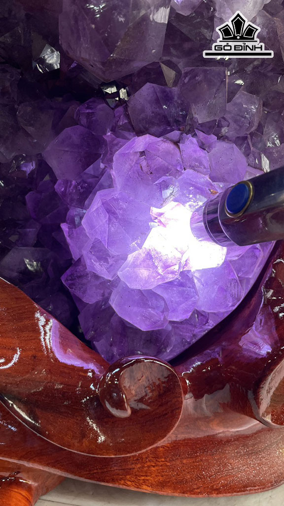 Tinh Thể Đá Thạch Anh Tím Cao 37 Ngang 26 (cm) 11,2kg