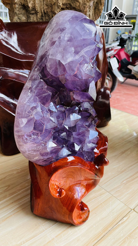Tinh Thể Đá Thạch Anh Tím Cao 37 Ngang 26 (cm) 11,2kg