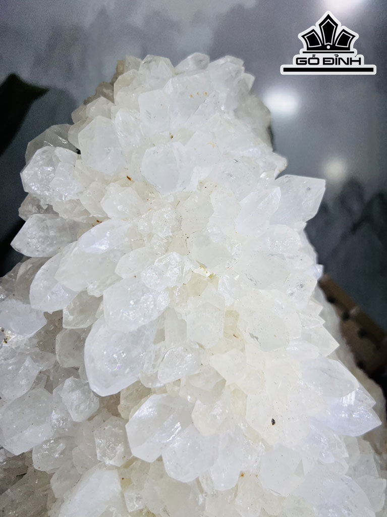 Tinh Thể Đá Thạch Anh Trắng Cao 47 Ngang 23 (cm) 14,7kg