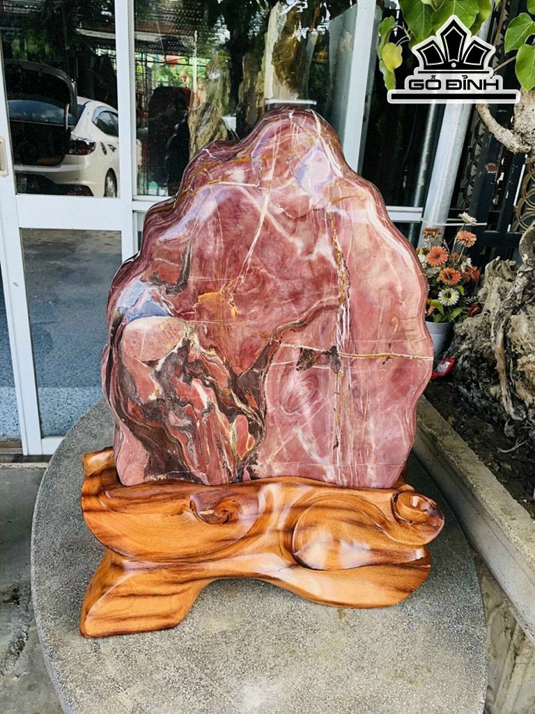 Tác Phẩm Đá Serpentine Cao 62 Ngang 39 (cm) 44kg