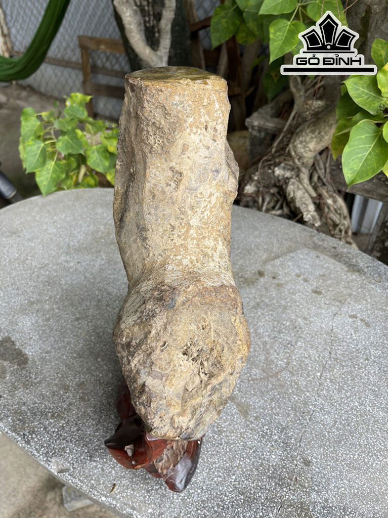 Tác Phẩm Gỗ Hóa Ngọc Cao 43 (cm) 9kg