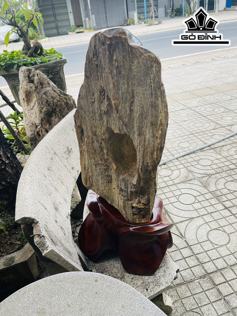 Tác Phẩm Gỗ Hóa Thạch Cao 86 (cm) 54kg