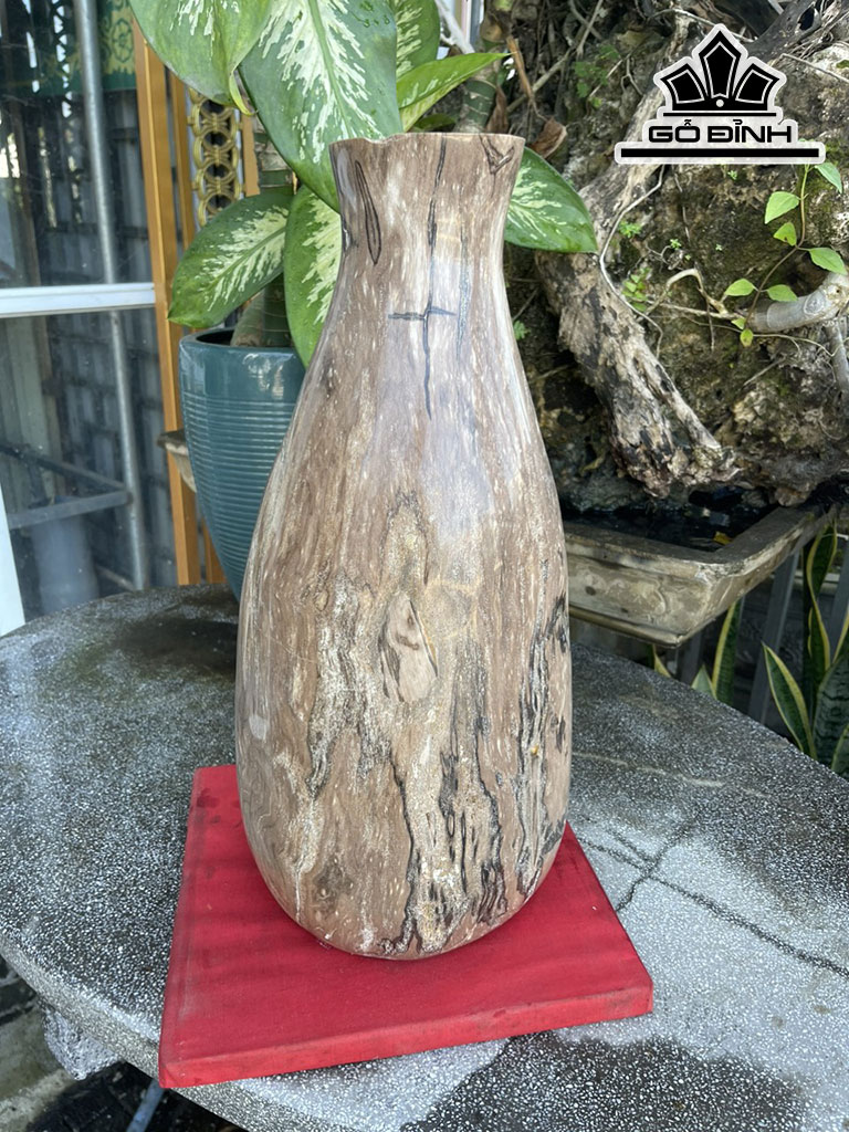 Tác Phẩm Lộc Bình Gỗ Thủy Tùng Hóa Thạch Cao 48 Đường Kính 24 (cm) 29kg
