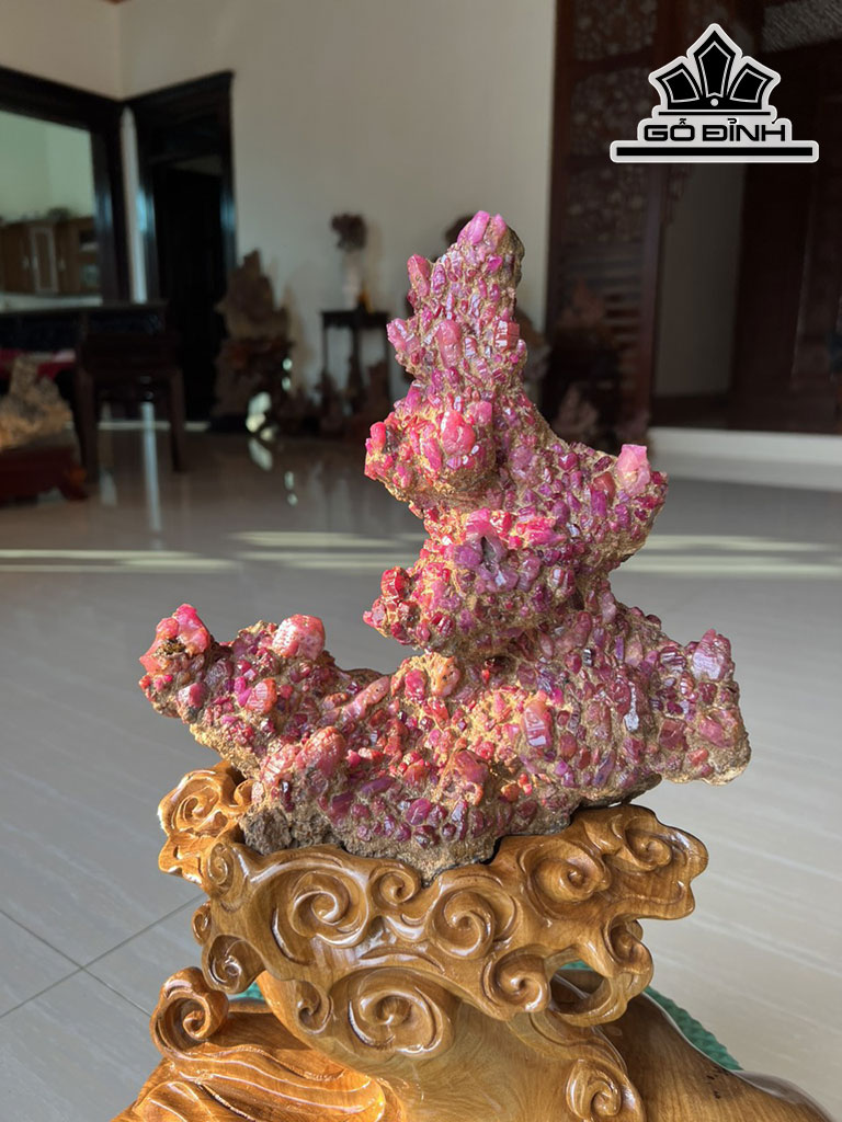 Tinh Thể Đá Ruby Cao 40 (cm) 4,4kg