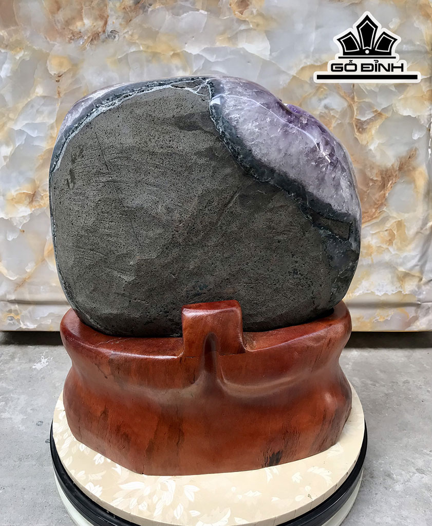 Khối Tinh Thể Đá Thạch Anh Tím Cao 37 Ngang 28 Sâu 15 (cm) 13,85kg