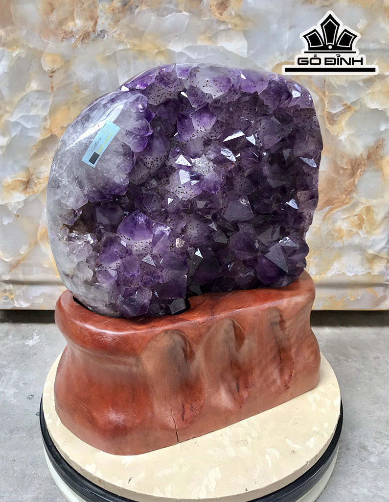 Khối Tinh Thể Đá Thạch Anh Tím Cao 37 Ngang 28 Sâu 15 (cm) 13,85kg