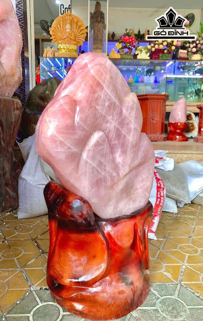Đá Cảnh Đá Thạch Anh Hồng Cao 77 Ngang 42 (cm) 74kg