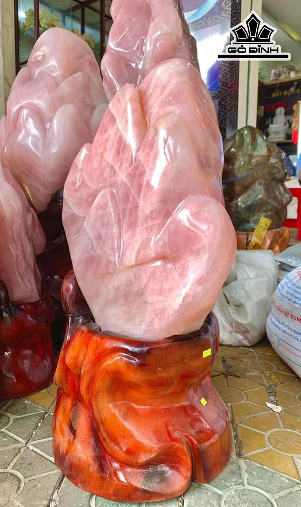 Đá Cảnh Đá Thạch Anh Hồng Cao 77 Ngang 42 (cm) 74kg