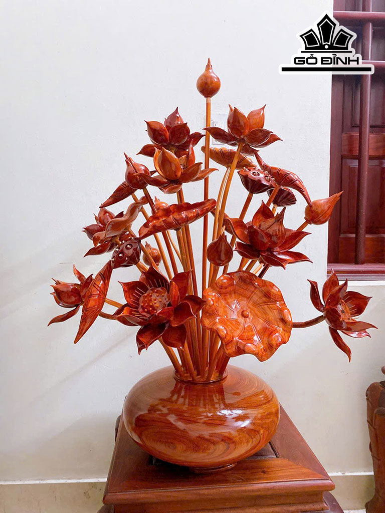 binh-hoa-sen-25-bong-go-huong-cao-89-ngang-65-sau-60-cm-422864