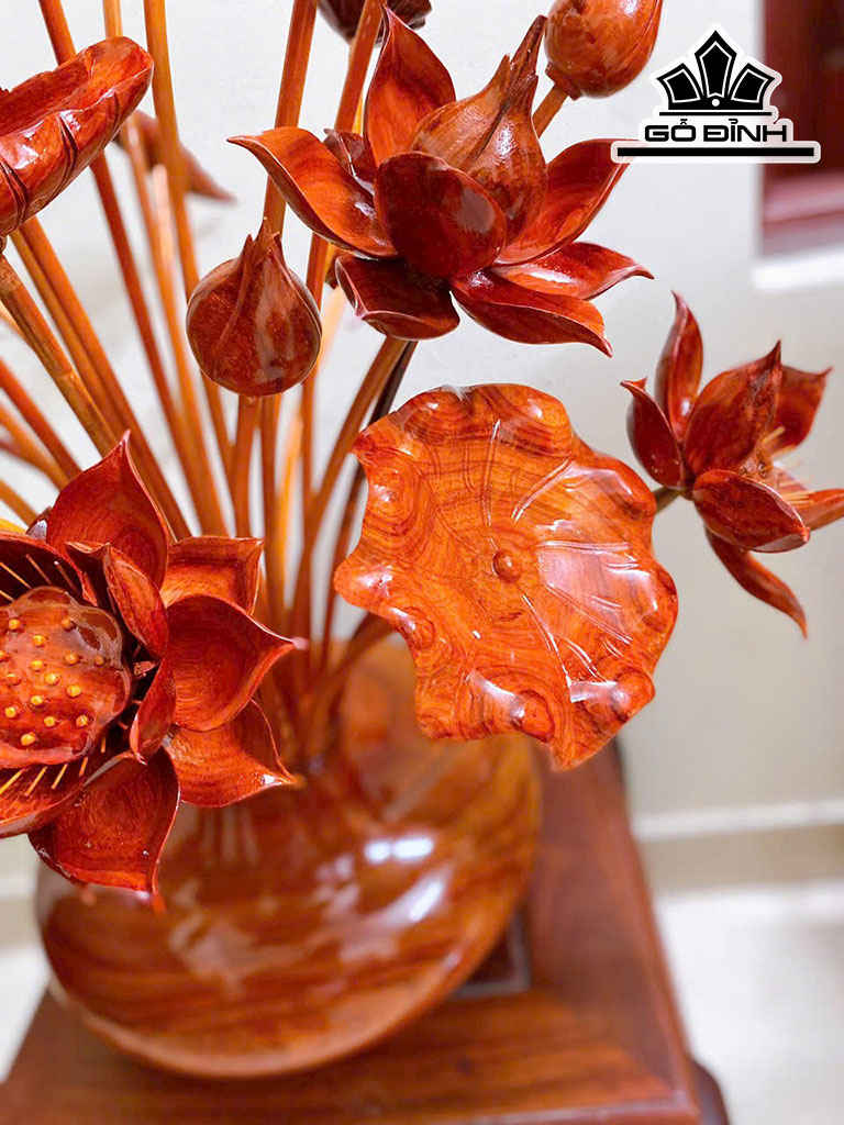 binh-hoa-sen-25-bong-go-huong-cao-89-ngang-65-sau-60-cm-422865