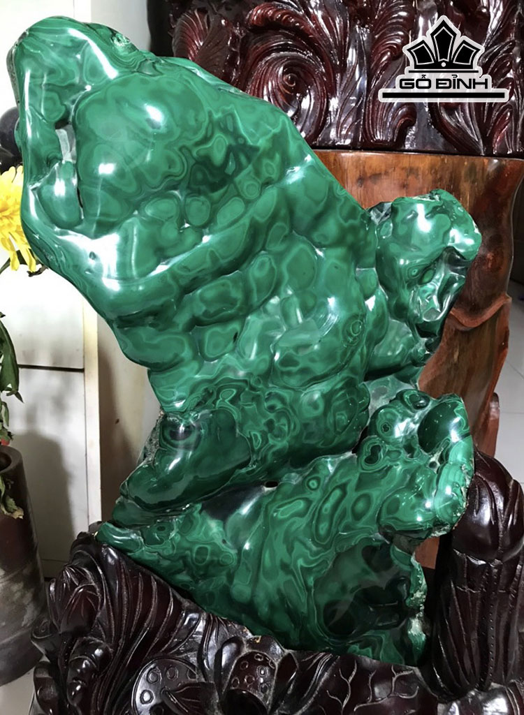 Tác Phẩm Đá Malachite Cao 66 (cm) 30kg