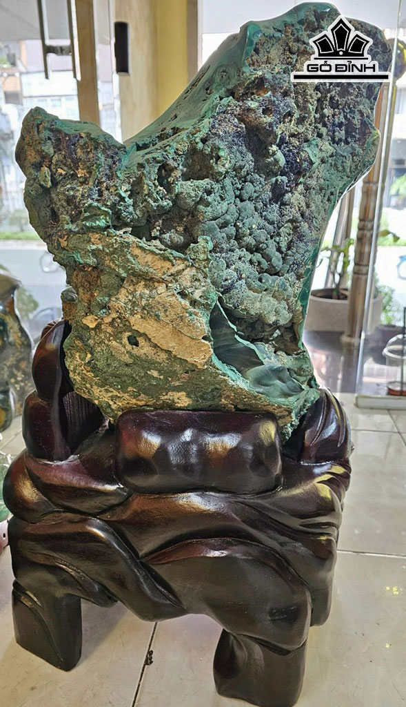 Tác Phẩm Đá Malachite Cao 66 (cm) 30kg