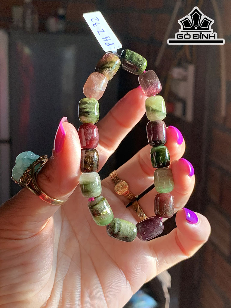 Vòng Tay Đá Tourmaline Cao 13,4 Ngang 9 (mm) 31,2g